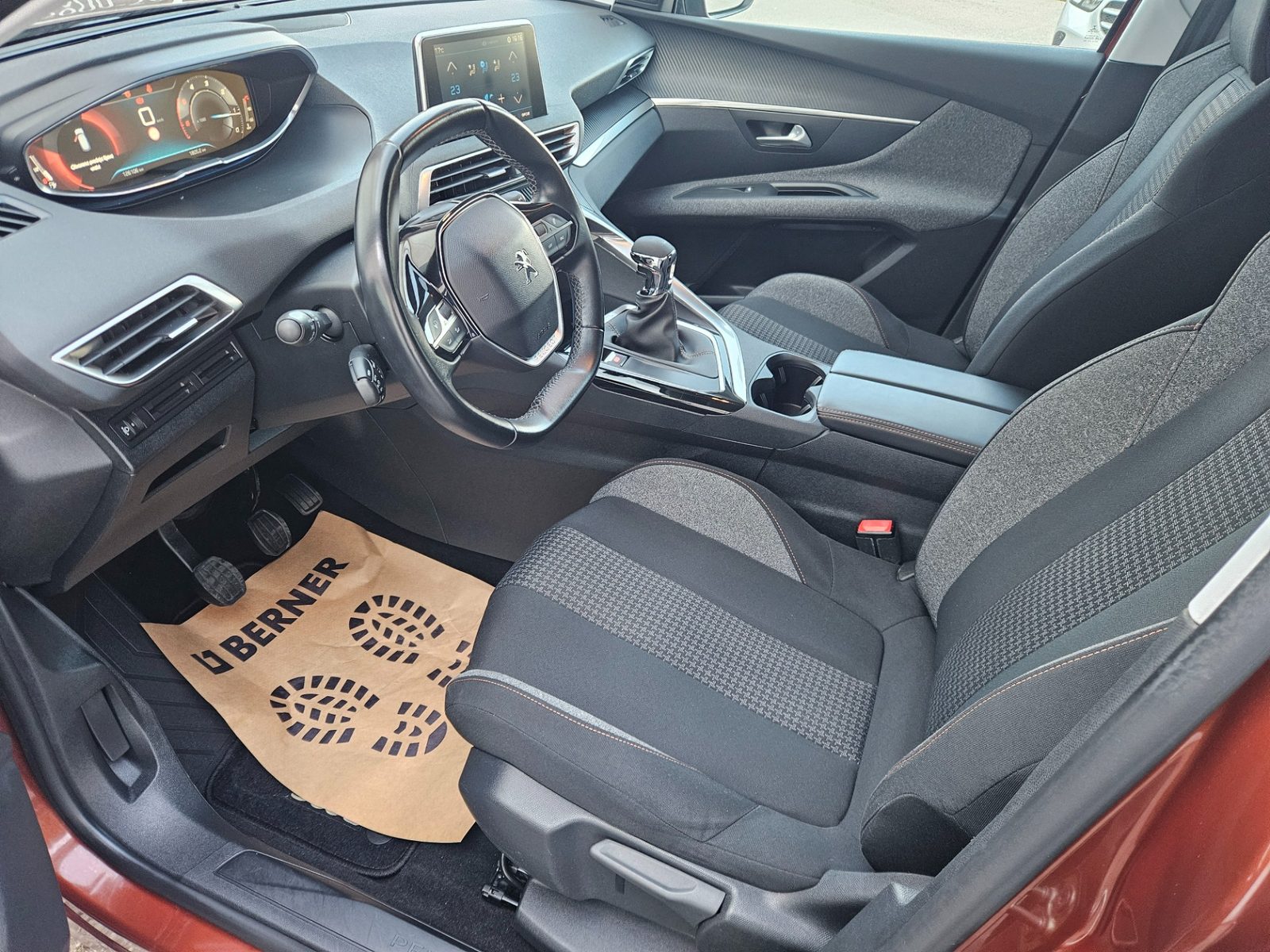 2018 Peugeot 3008 — fotografija 7