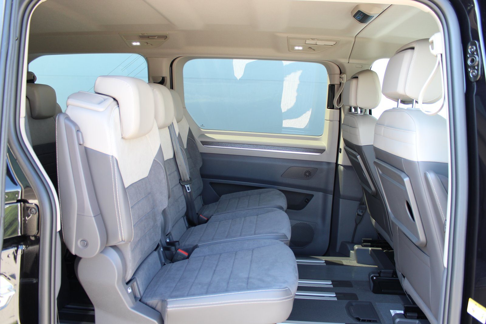 2026 Volkswagen Multivan — fotografija 13