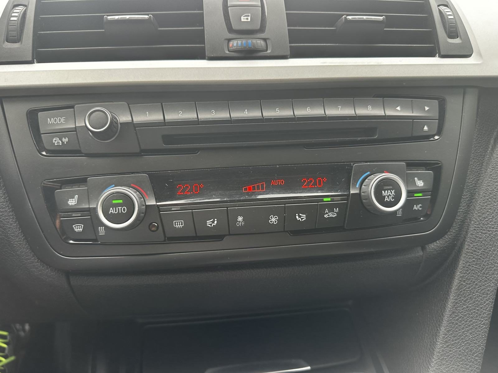 2012 BMW Serija 3 — fotografija 10