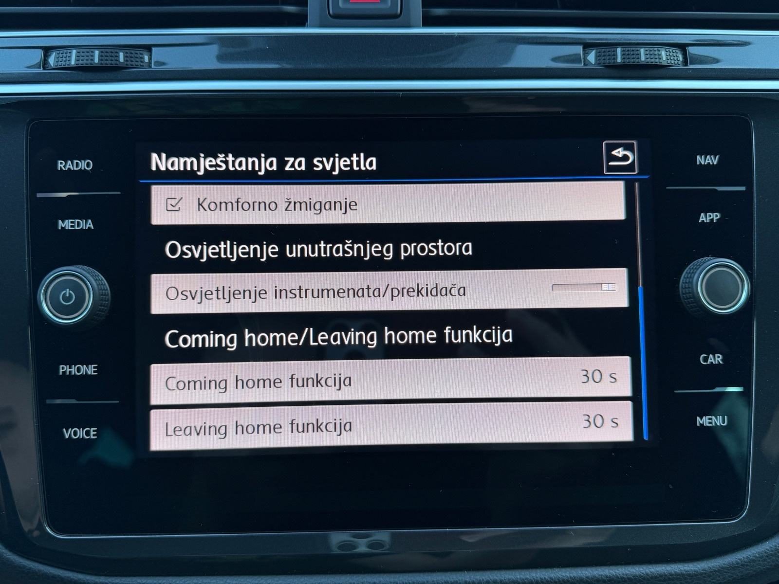 2020 Volkswagen Tiguan — fotografija 24