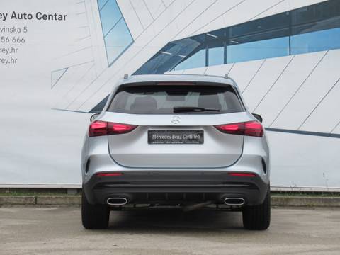 2025 Mercedes-Benz GLA — sličica 7