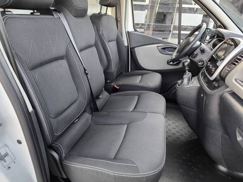 2019 Renault Trafic — sličica 8