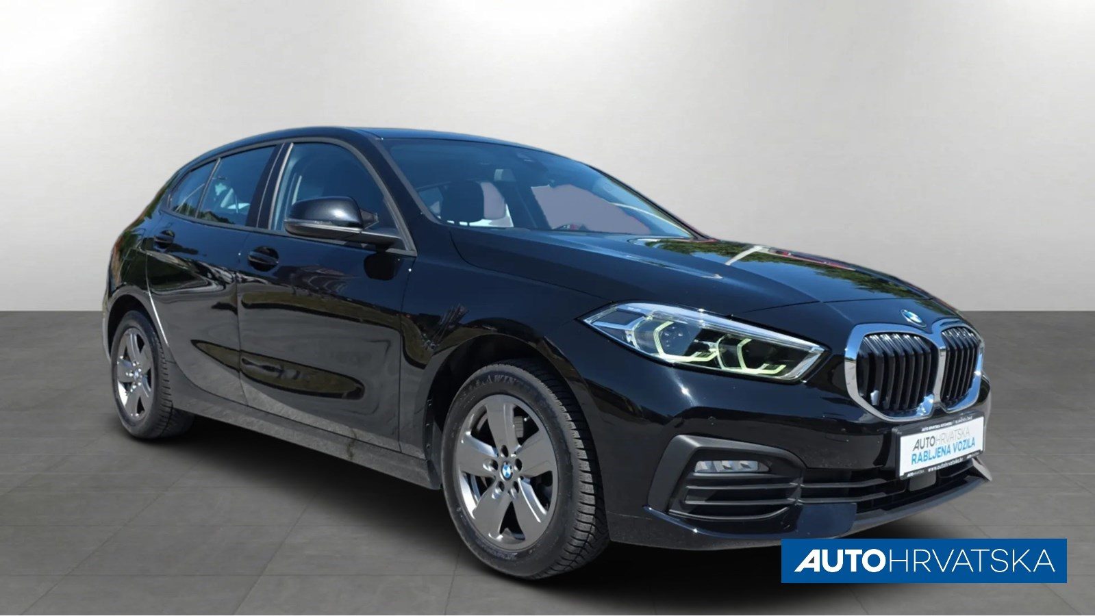 2022 BMW Serija 1 — fotografija 3
