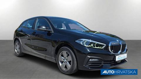 2022 BMW Serija 1 — sličica 3