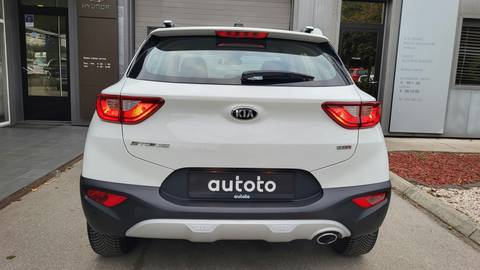 2020 Kia Stonic — sličica 8