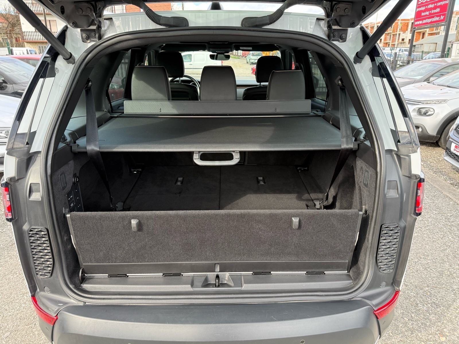 2018 Land Rover Discovery — fotografija 27