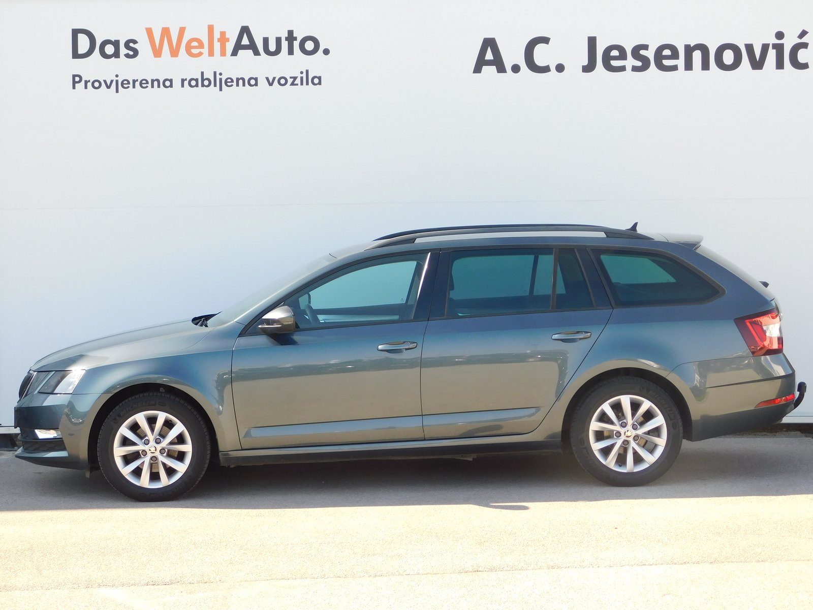2019 Škoda Octavia Combi — fotografija 6