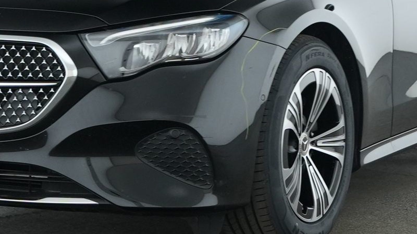 2025 Mercedes-Benz E-klasa Avantgarde — fotografija 3
