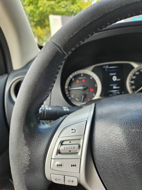 2017 Nissan Navara — sličica 16