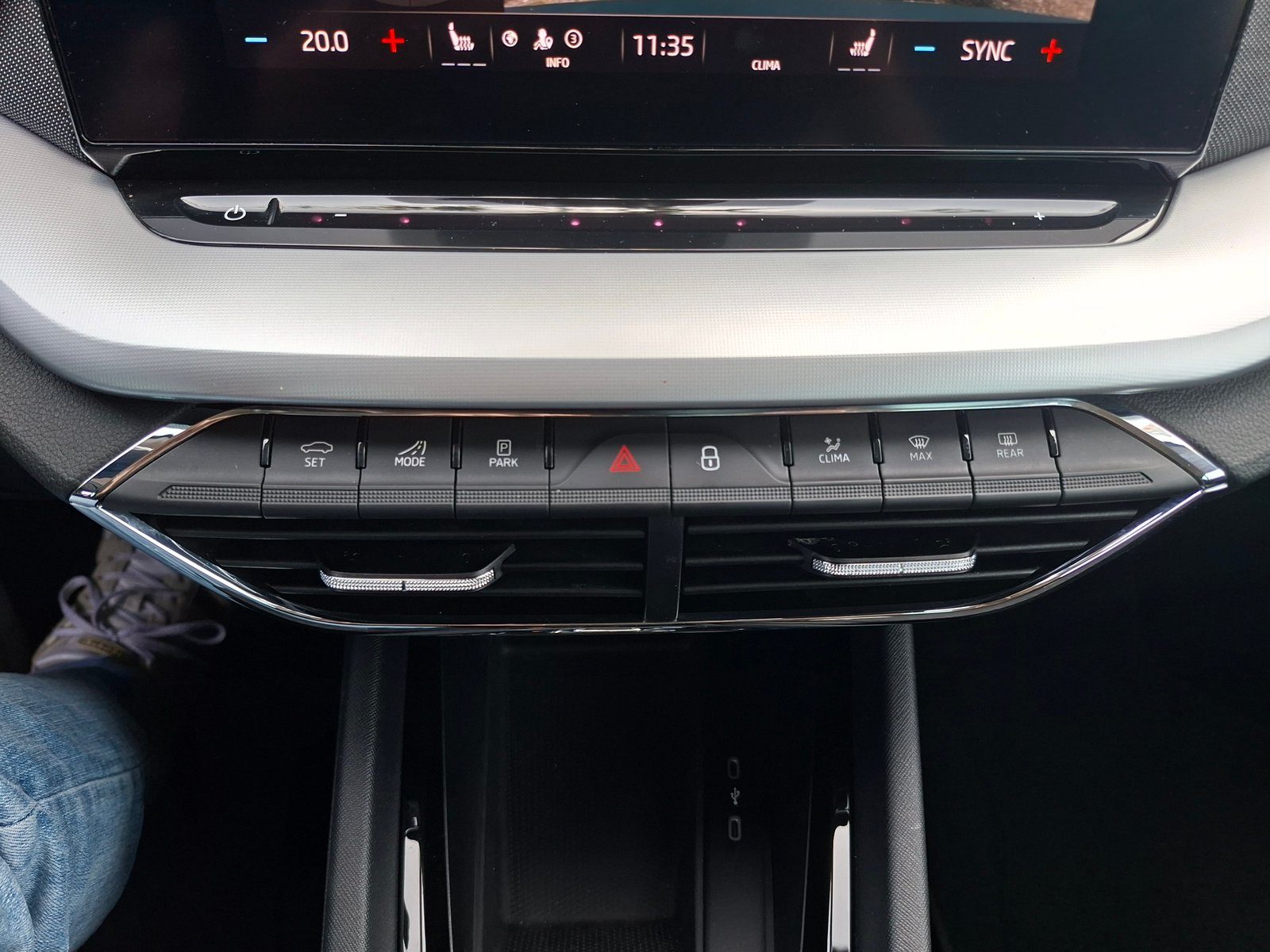 2024 Škoda Octavia — fotografija 14
