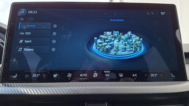 2024 Ford Kuga — fotografija 12