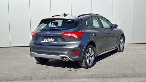 2020 Ford Focus — sličica 3