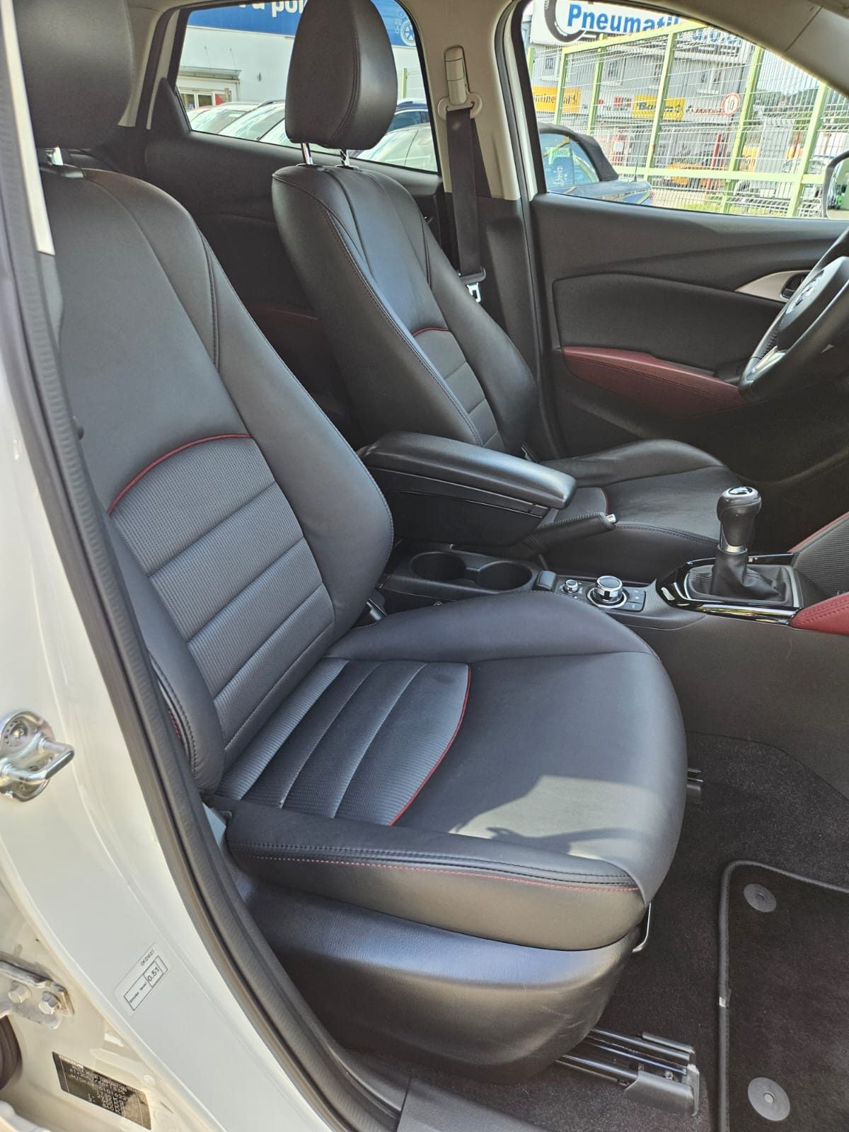 2016 Mazda CX-3 — fotografija 25