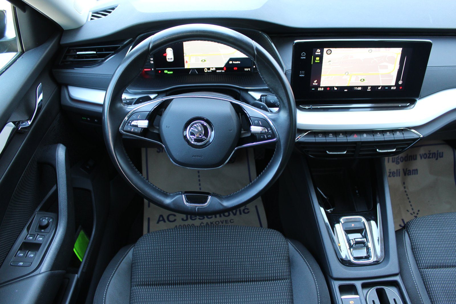 2021 Škoda Octavia Combi — fotografija 10