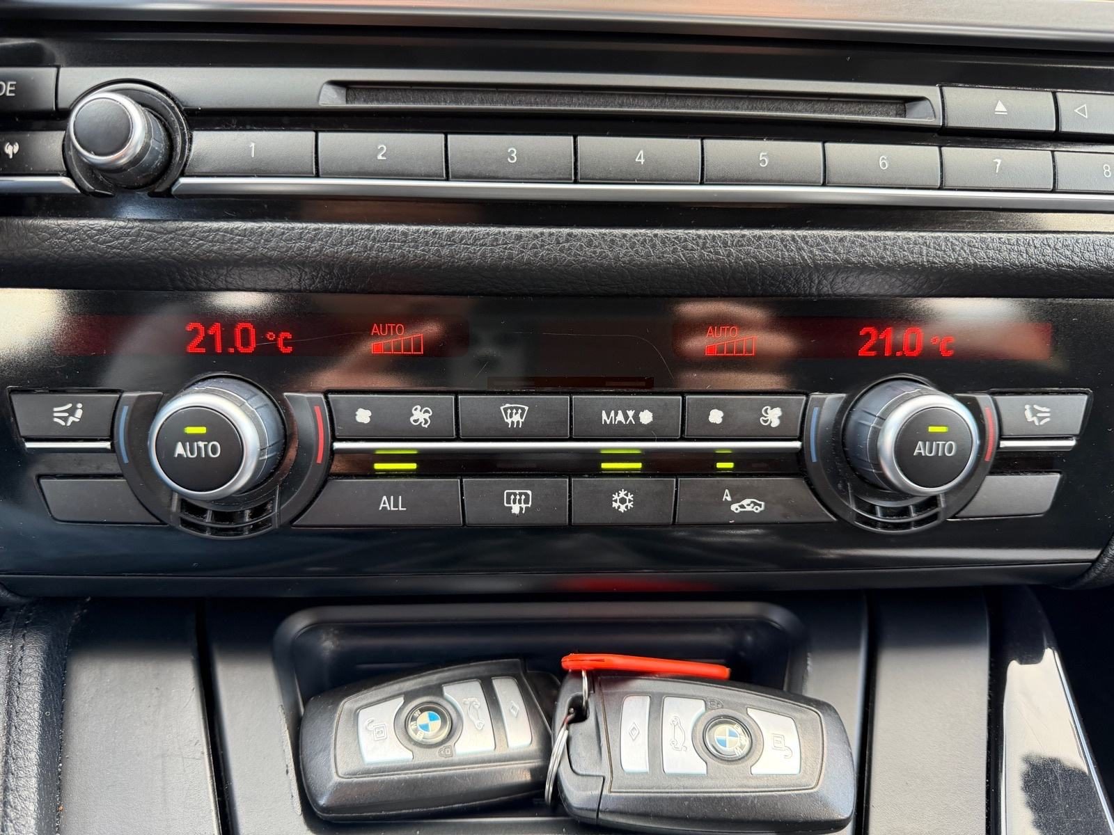 2010 BMW Serija 5 — fotografija 14