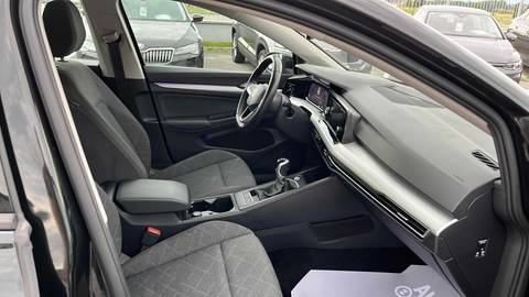 2024 Volkswagen Golf — sličica 9