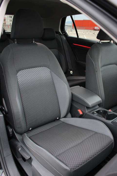 2022 Volkswagen Golf — sličica 22