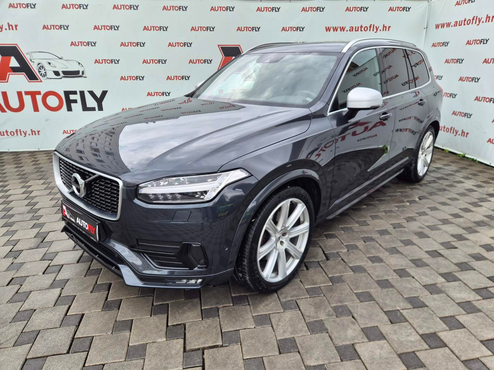 2016 Volvo XC90 R-Design — fotografija 9