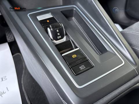 2020 Volkswagen Golf — sličica 26