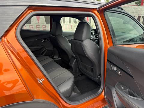 2020 Peugeot 2008 — sličica 11