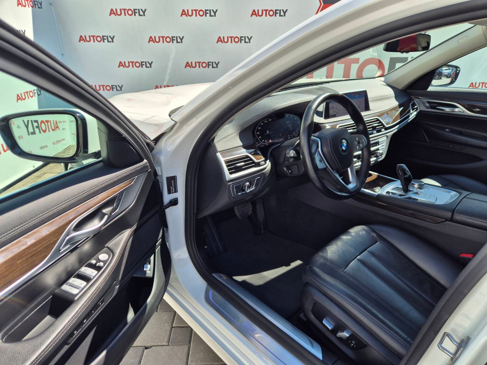 2019 BMW Serija 7 — fotografija 11