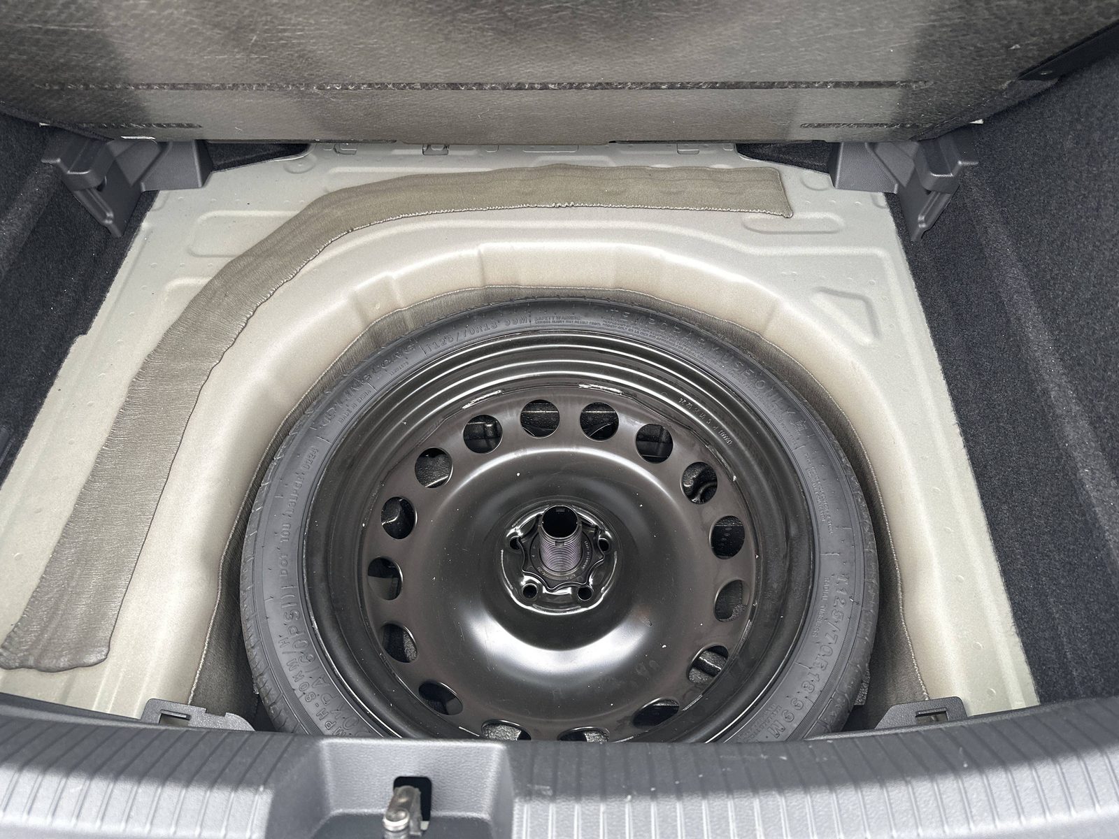 2024 Volkswagen Taigo — fotografija 21