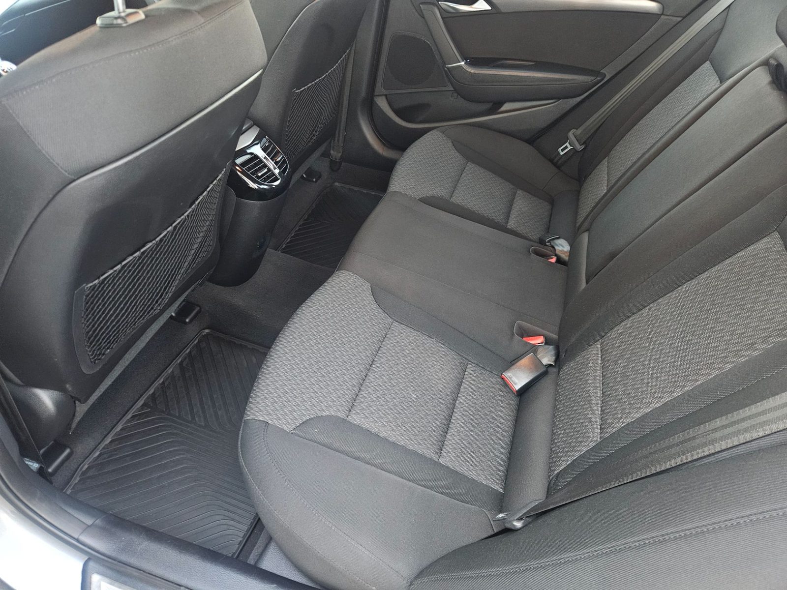 2018 Hyundai i40 — fotografija 16
