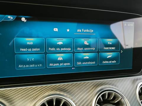 2025 Mercedes-Benz AMG GT — sličica 25