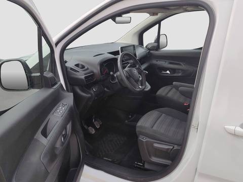 2023 Opel Combo — sličica 11