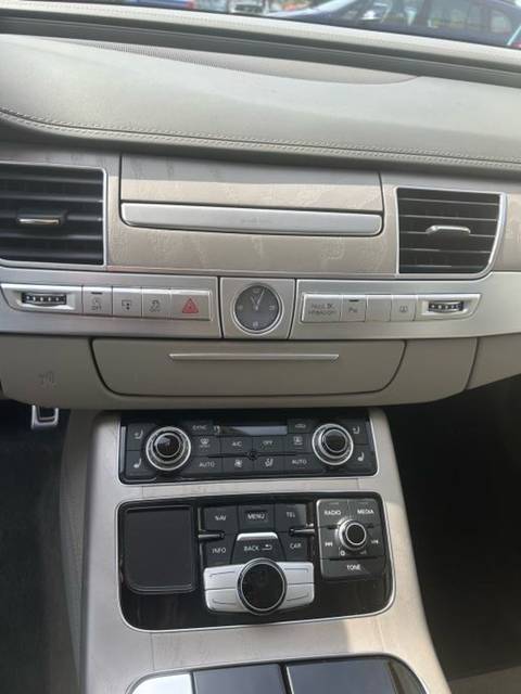 2016 Audi S8 — sličica 9