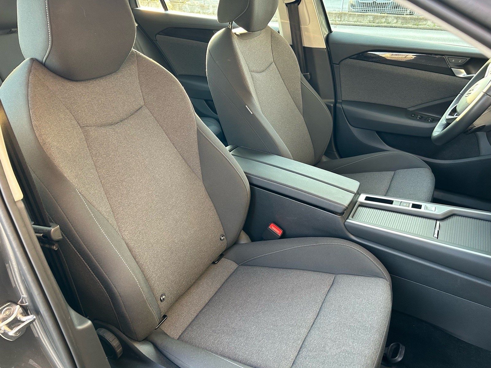 2024 Volkswagen Passat Variant — fotografija 25