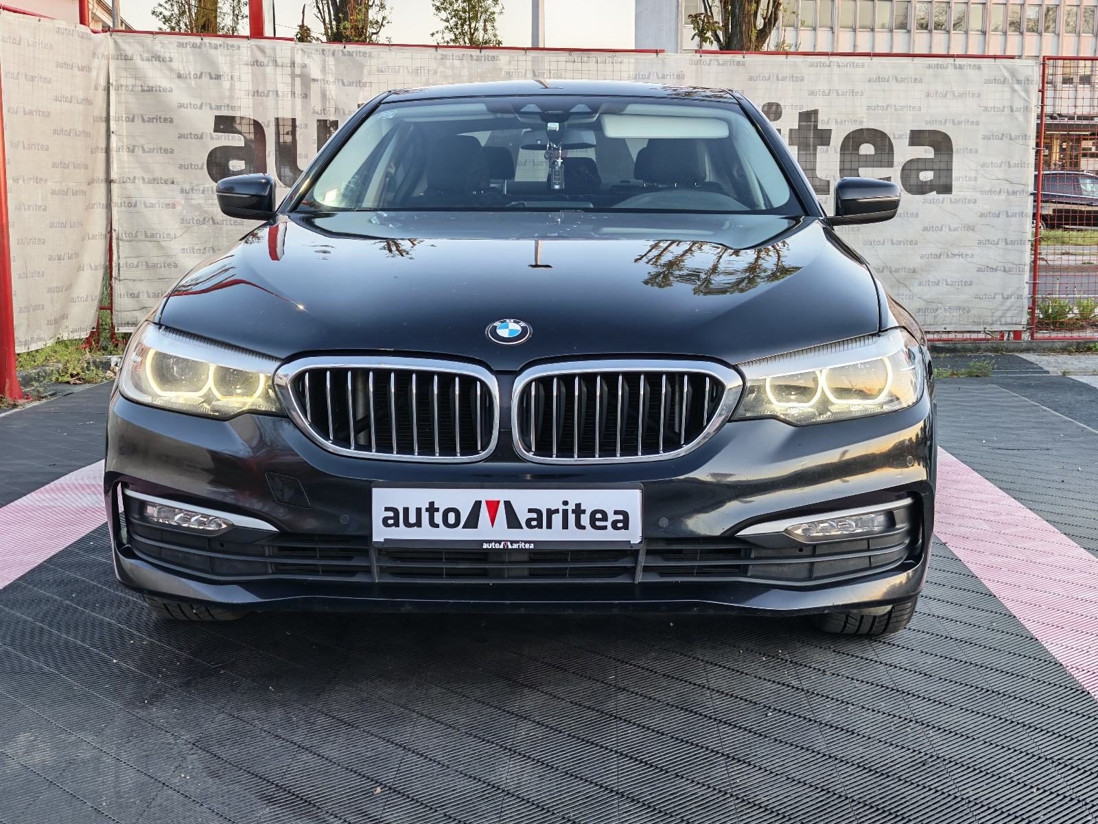 2017 BMW Serija 5 — fotografija 4