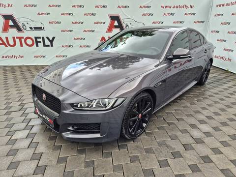 2017 Jaguar XE — sličica 9