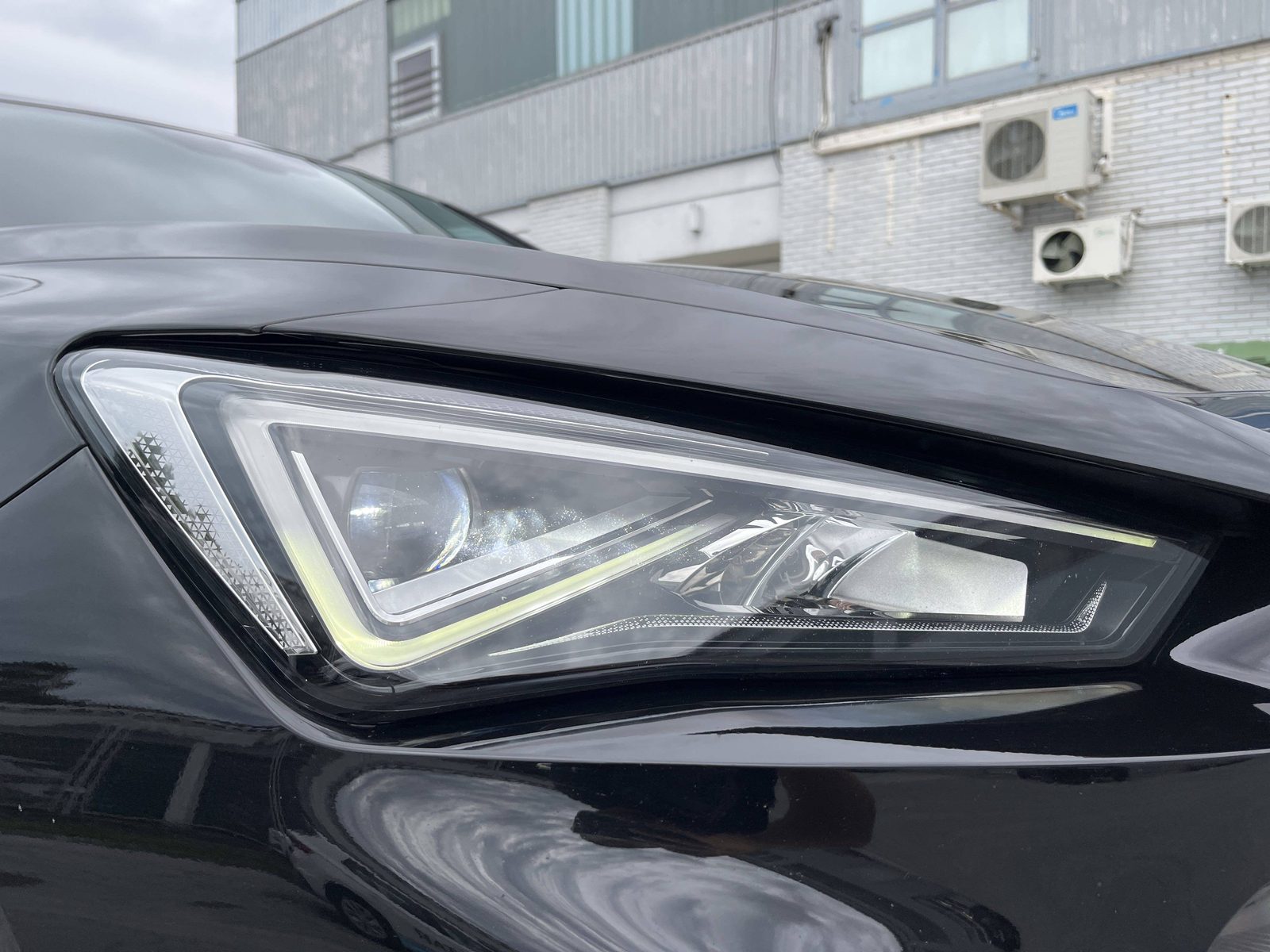 2022 Cupra Formentor — fotografija 13