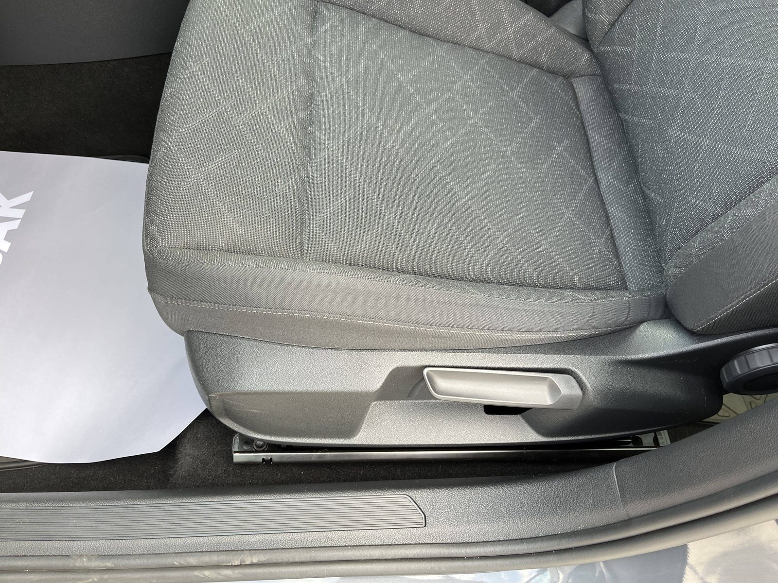 2024 Volkswagen Golf — fotografija 17