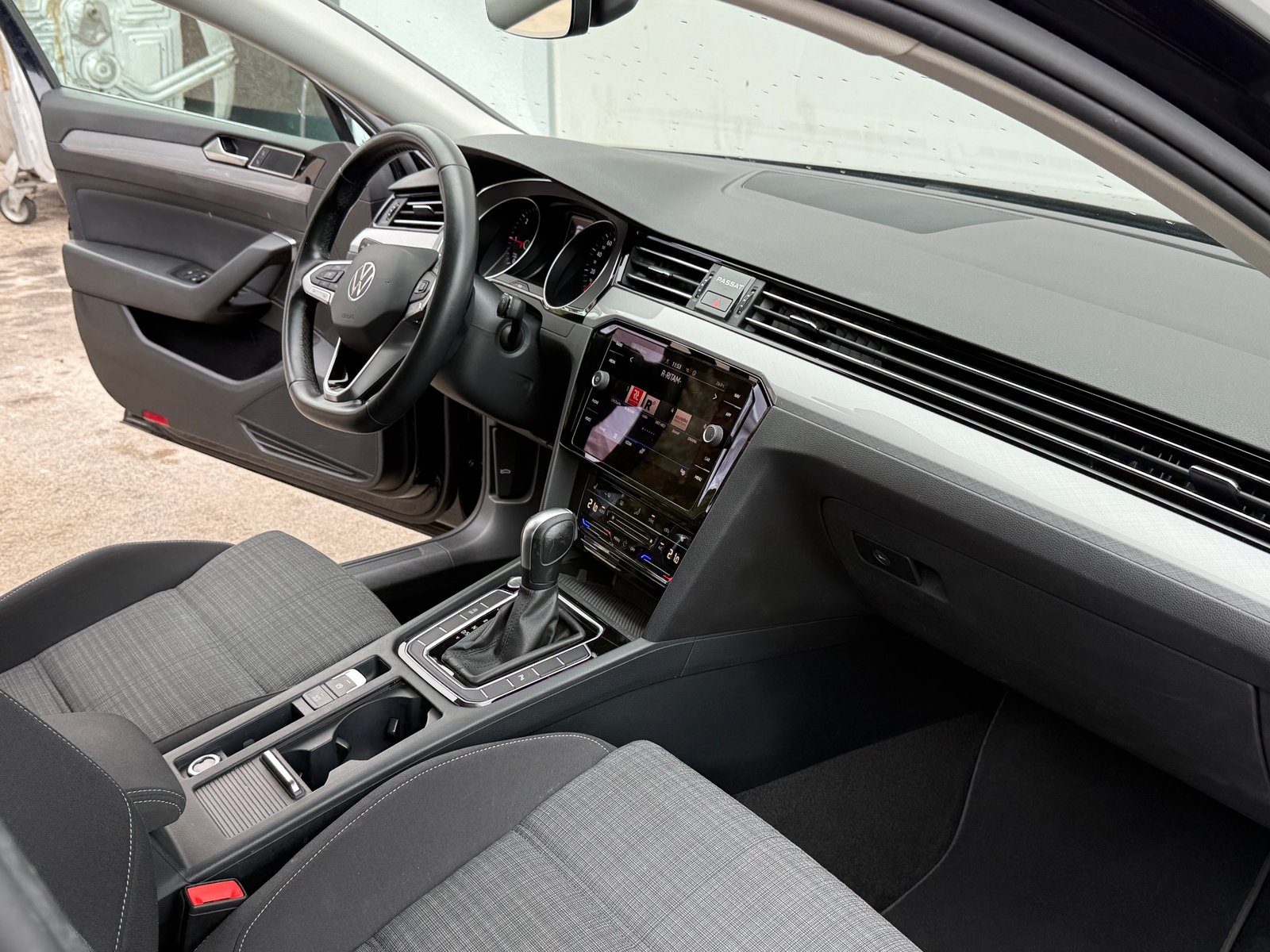 2022 Volkswagen Passat — fotografija 8