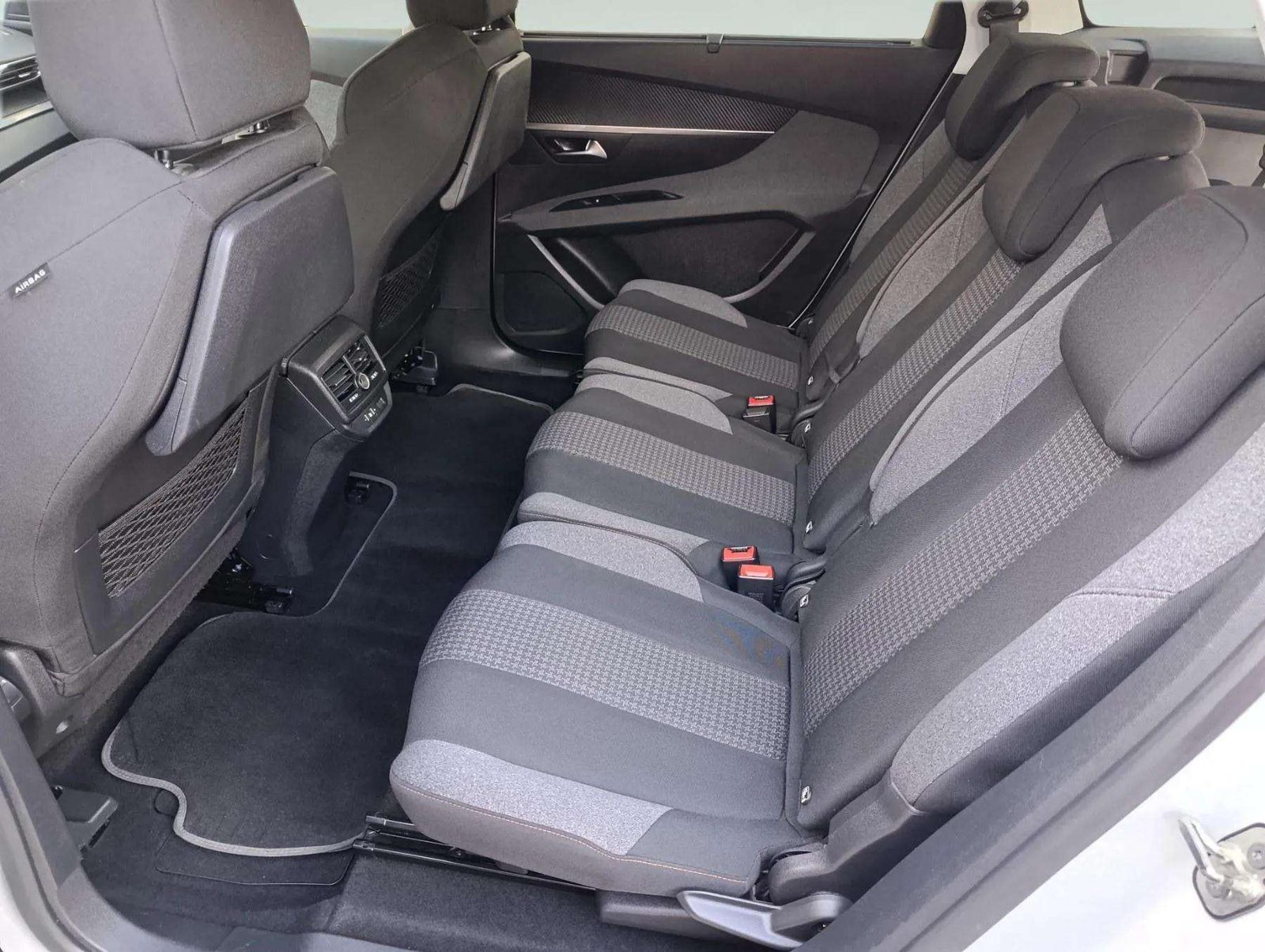 2019 Peugeot 5008 — fotografija 15
