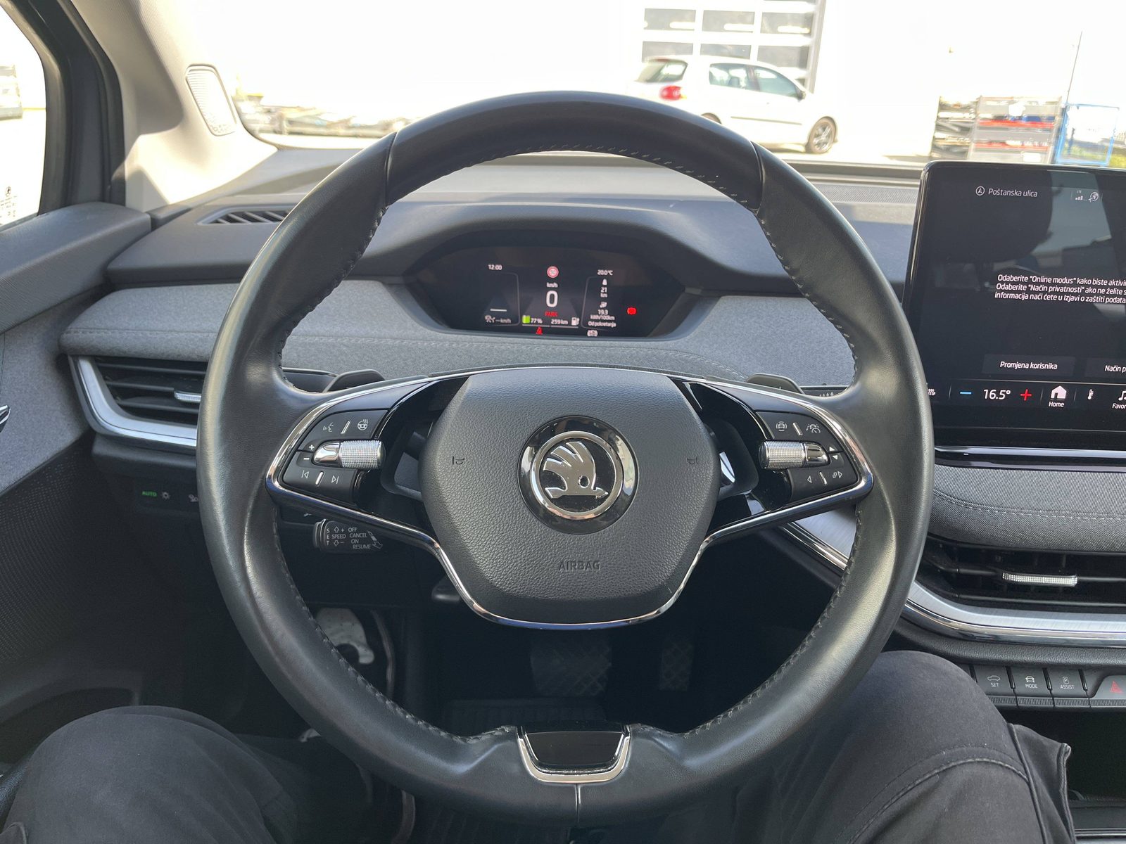 2022 Škoda Enyaq — fotografija 26