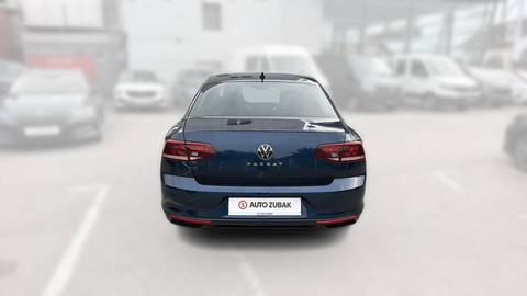 2021 Volkswagen Passat — sličica 6
