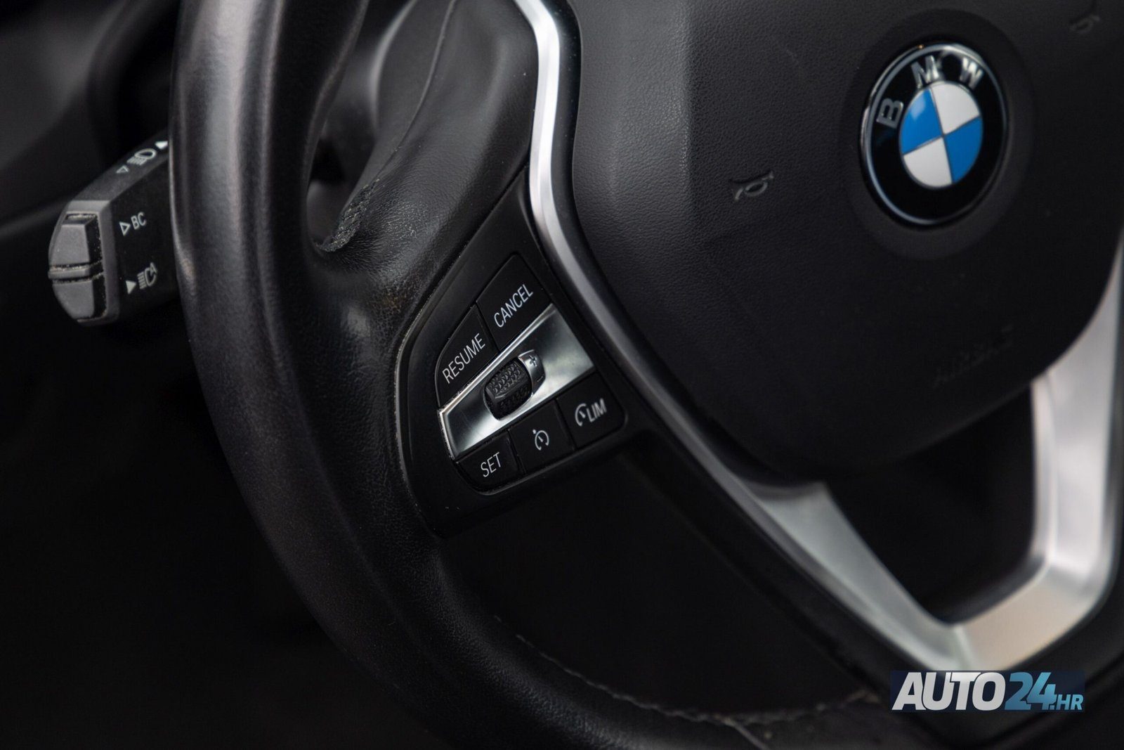 2021 BMW Serija 3 Sport Line — fotografija 24