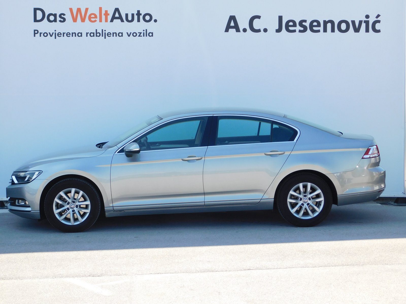 2017 Volkswagen Passat — fotografija 6