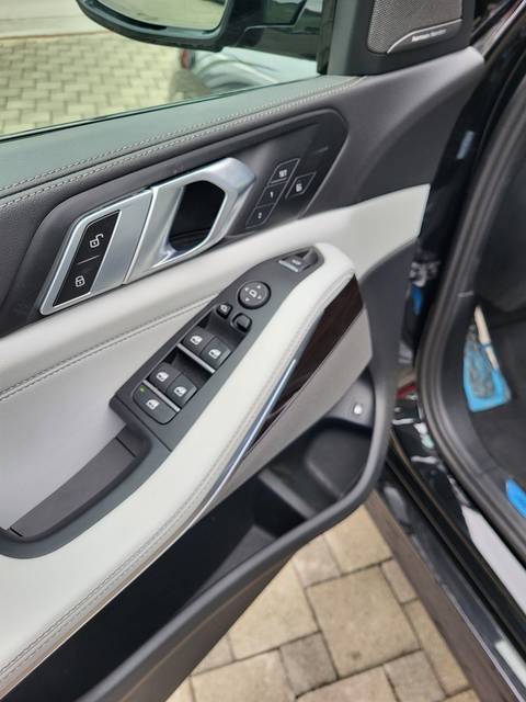 2023 BMW X5 M Sport Pro — sličica 23