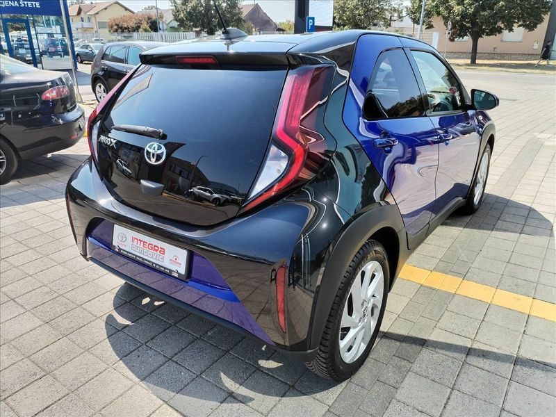 2022 Toyota Aygo X — fotografija 5