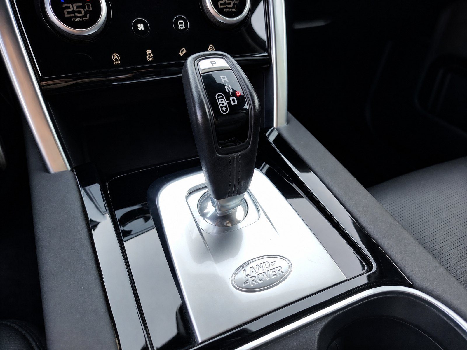 2022 Land Rover Discovery Sport — fotografija 30