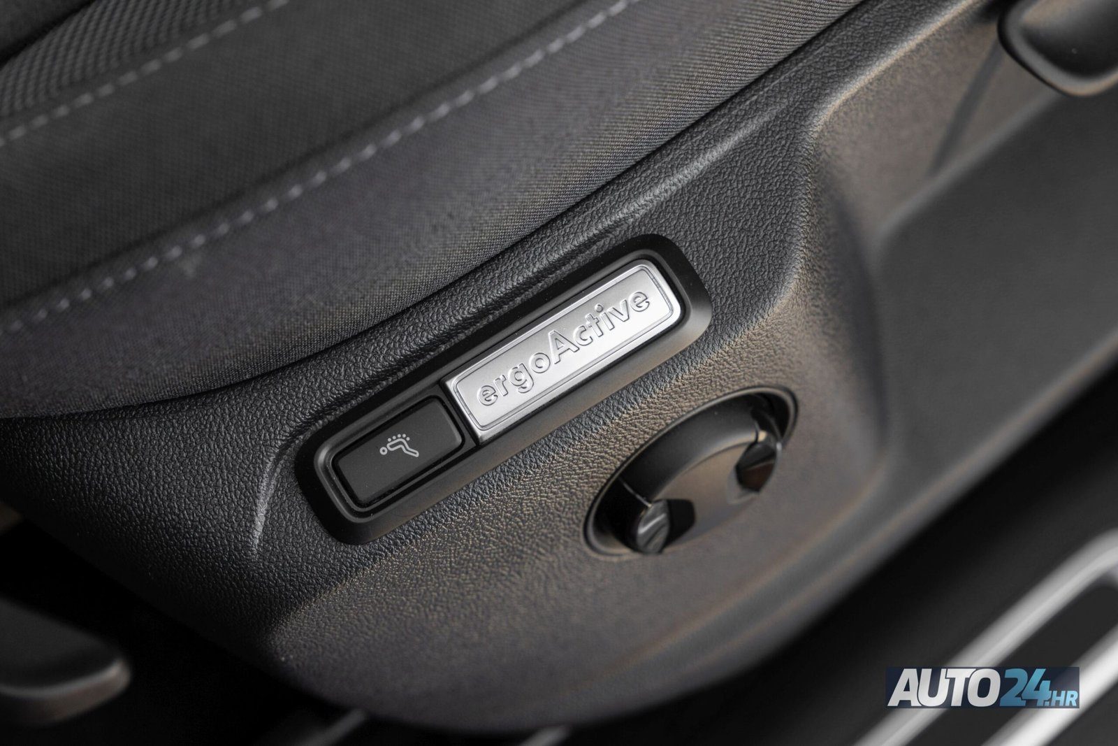 2020 Volkswagen Tiguan R-Line — fotografija 18