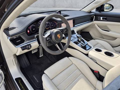 2022 Porsche Panamera — sličica 16