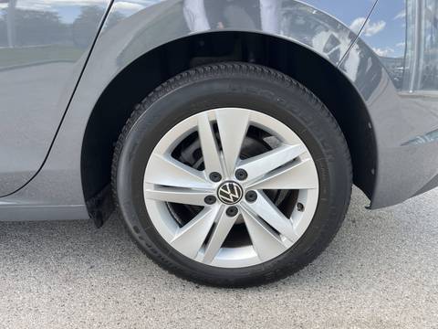 2024 Volkswagen Golf — sličica 15