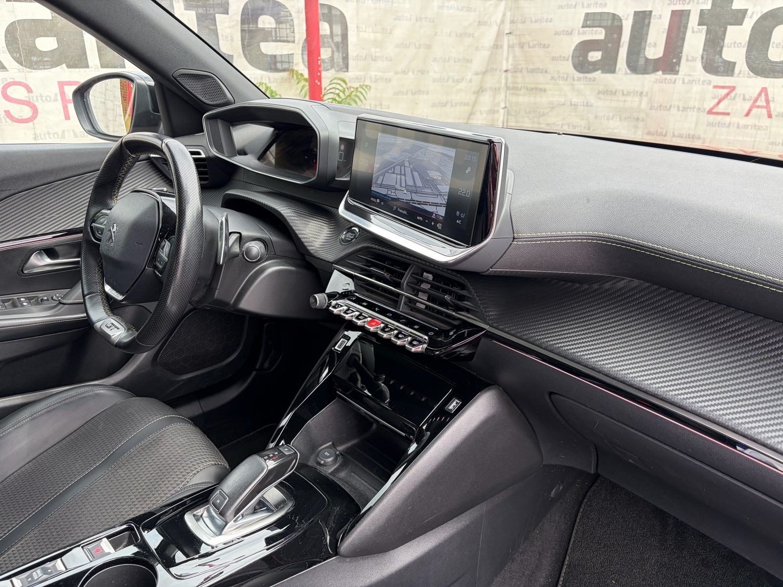 2020 Peugeot 2008 — fotografija 15