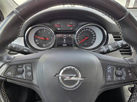 2019 Opel Astra — sličica 12
