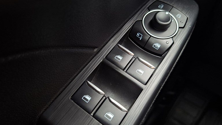 2024 Ford Kuga — fotografija 24